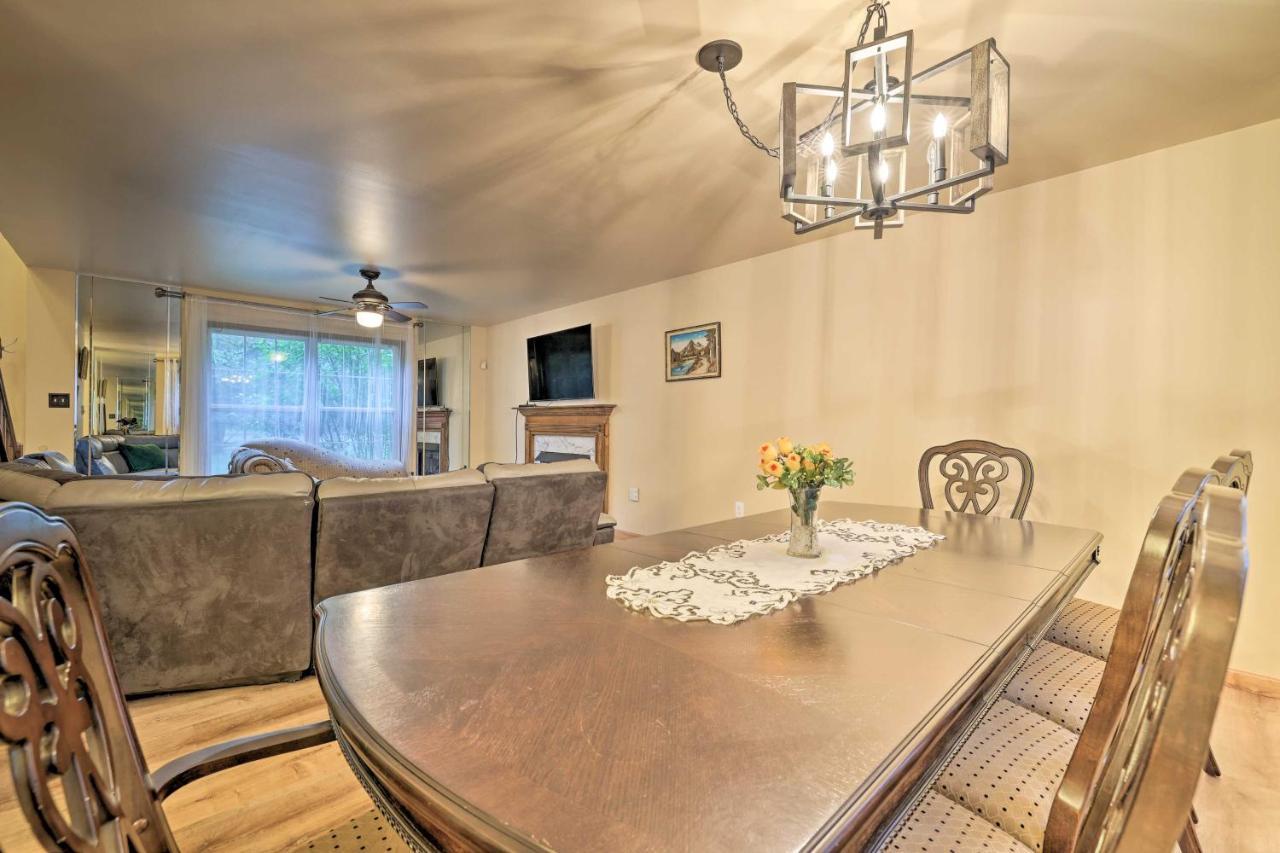 Spacious Tobyhanna Home With Lake Access And Fire Pit! Екстер'єр фото