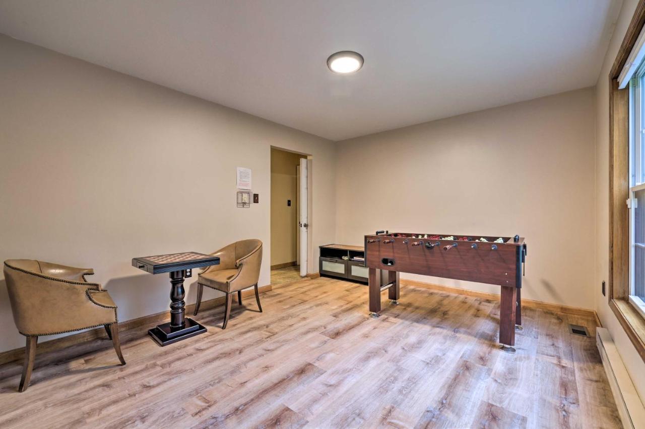 Spacious Tobyhanna Home With Lake Access And Fire Pit! Екстер'єр фото