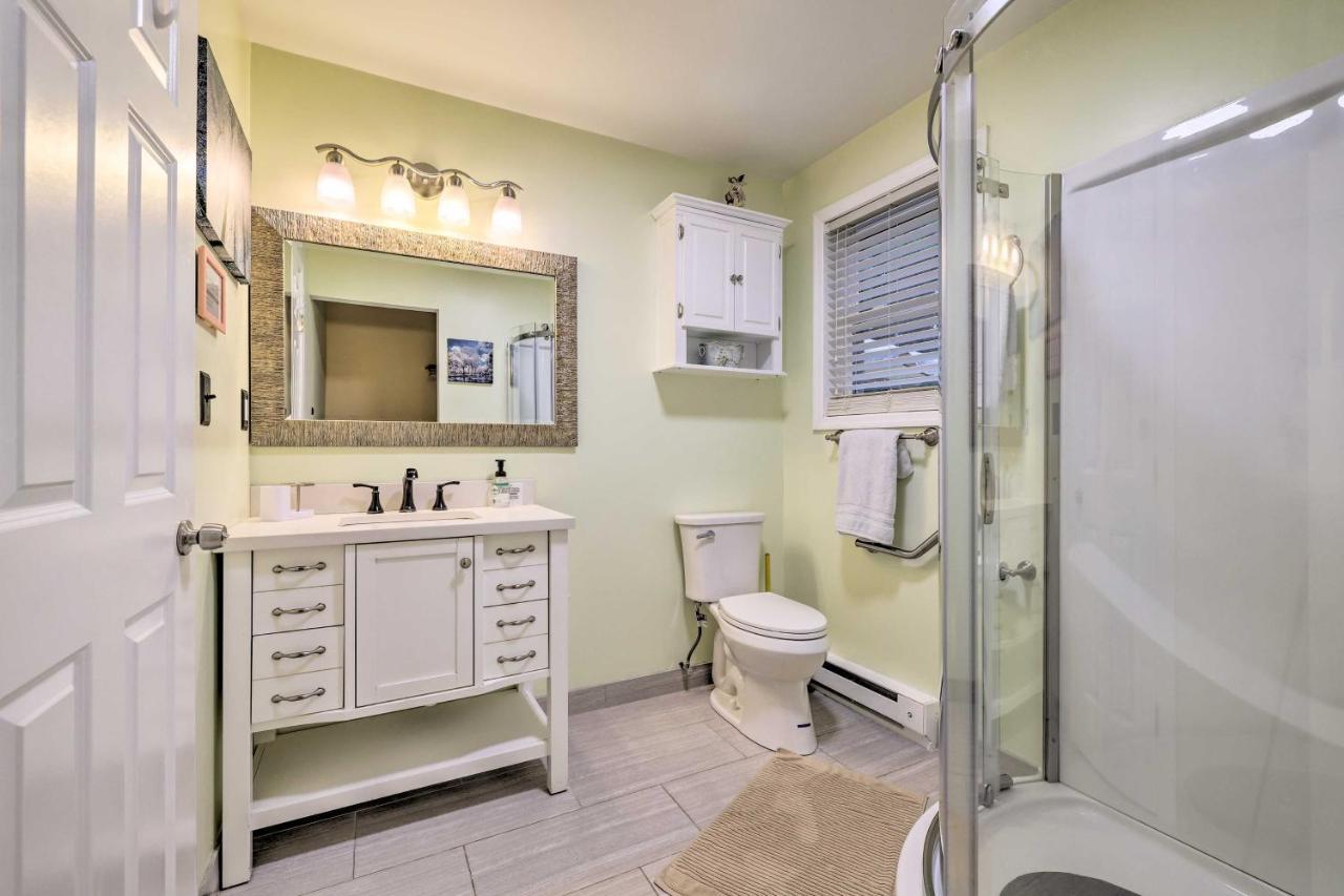 Spacious Tobyhanna Home With Lake Access And Fire Pit! Екстер'єр фото