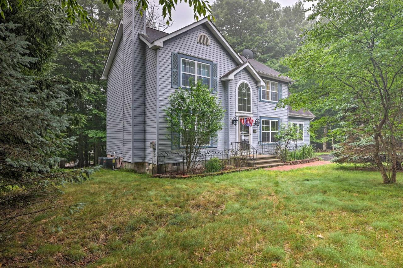 Spacious Tobyhanna Home With Lake Access And Fire Pit! Екстер'єр фото